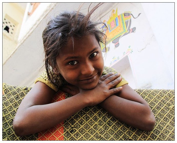 拥有迷人双眸的印度小孩