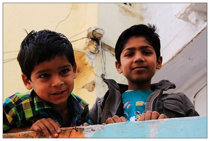 拥有迷人双眸的印度小孩